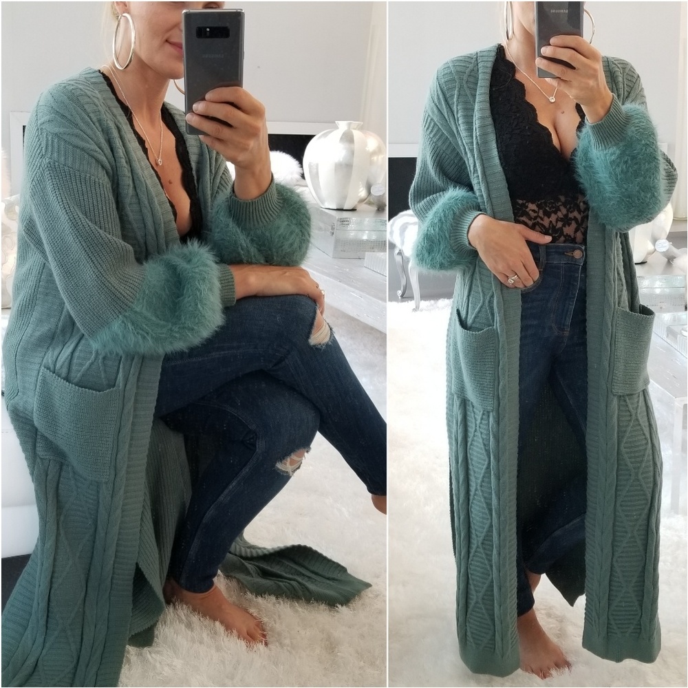 FABULOUS MINTY CARDIGAN! - Picture 3 of 4